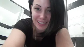 Mistress Misha Goldy Guy Loses Towel in Front of Me SPH