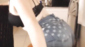 itsnightlight Twerk with Shorts and Hitachi Show