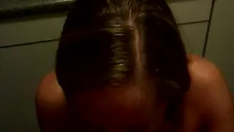 Ramona-Deluxe Abends um 10 in meiner K??che (1)