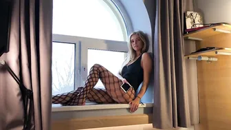 happy yulia she want i tied her 720p