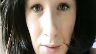 devote-schlampe - DIe Schlampe spielt Doktor