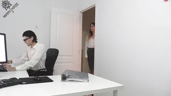 MaryHaze - Neuen Praktikant in die Firmenkultur eingefuehrt 09.12.18