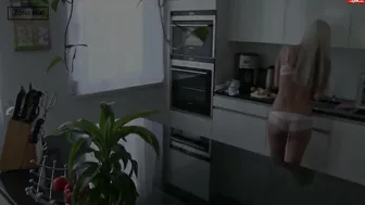 Leonie-pur - Sexsuechtig - Ich will dich jetzt und hier