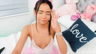 hanna_costello 5.32.020 49 female chaturbate