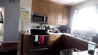 brooke woods _squirting on kitchen floor after workout 720p