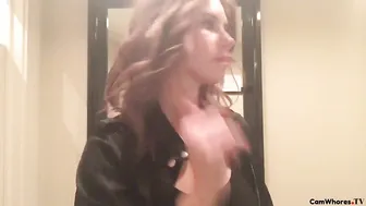 Chloe Lamb closing mas 720p