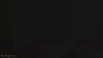 BunnyBlonde Stiefschwester Lechzt Nach Einem Creampie