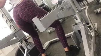 Priya Young _[0523546] Squat down lowwwwww video [2017-09-05]