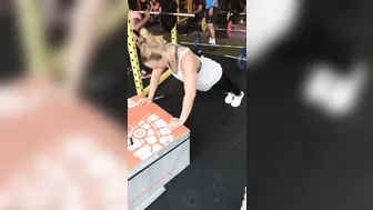 Beth Bennett onlyfans press ups!!! 2019-06-27