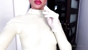 OnlyFans.com Evil Woman _19 07 23 5704864 Who wants to be my patient White latex teasing video 1280x720