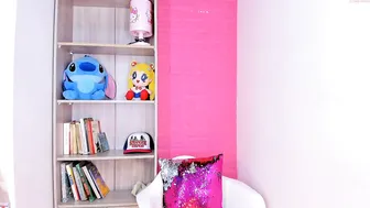 haely_saenz 7092020 001_female webcam