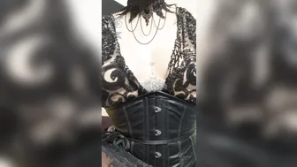 MISS NERA SKYE onlyfans 2020-02-21 Like my new manicure boy