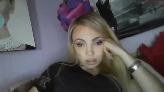 yourbabylynn23 chaturbate Young slut