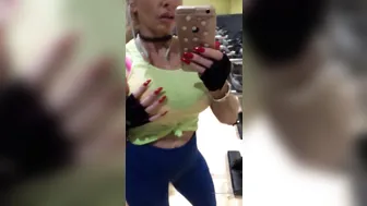 misslyndaleigh 13.12.2019 16307894 Mirror tease. Been trying all day to get this pos