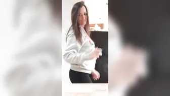 mariemaymoore 01.04.2020 28805395 Exclusive Locked up Locked down lockdown