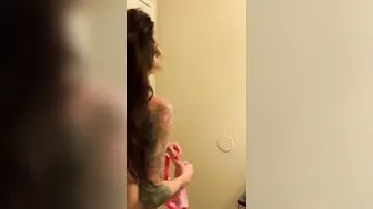 dylanjamesxo 07 01 2020 594436 Help me unwind for the night. I'm bored and lonely