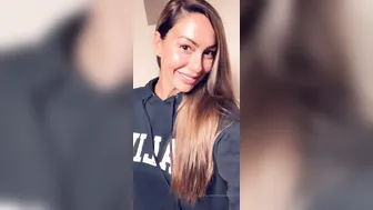 tiffanybrookes 09 10 2019 12012939 Airport bathroom