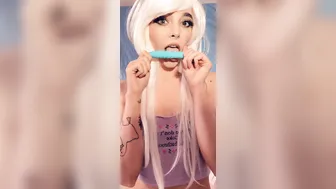 envyanne 2020 01 07 18257824 I_ended_up_drooling_on_my_legs_a_little_bit._It_s_embarrassingly_cute_ahhhhh