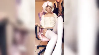 envyanne 2020 01 03 17880129 This_was_done_in_front_of_a_window_so_it_was_making_me_feel_so_nervous...and_kind_of_tur