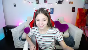 lucky_leslie 8.11.2020 034_female chaturbate