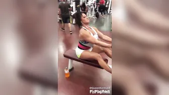 queenkarma69 Sometimes during my workouts I like to spread my ass n pussy gra