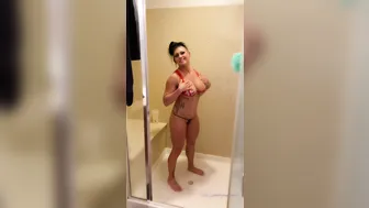 queenkarma69 03.02.2020 The things us models do for content and pics. 5 hrs o