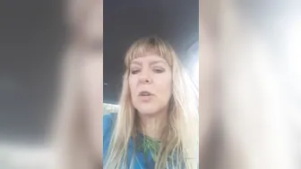 msjamiefoster 09.02.2020 Showing off a freshly shaved pussy