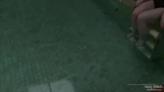 teendreamxo 10.04.2019 Being a bad girl getting all wet in a swimmi