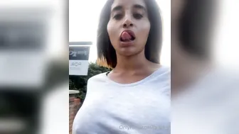 priya y 28.09.2020  4 So nippy on my walk today... let me give my neighbours a