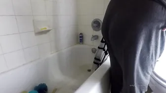 irlmommy23 21.12.2018 A little breast milk fun in the shower.. filming a new v