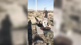 lexiefux 31.03.2020 Once again peeing in the desert lol