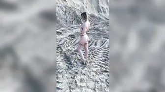 Sia Siberia 5ef2eadb01e de source