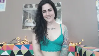 Erin Marie O'Keefe aka Goddess Green Eyed ruined-orgasm-jerk-off-instruction