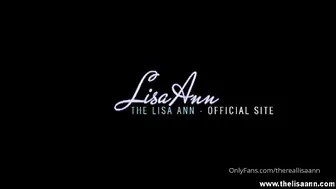 thereallisaan 8-09-2019-10.58.7381-I hope this super bright sexy throw back made your