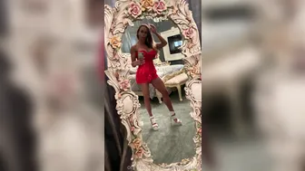 xxxjewelsjad 4-02-2019-4.92.7346-Look at this hot Valentines Day set