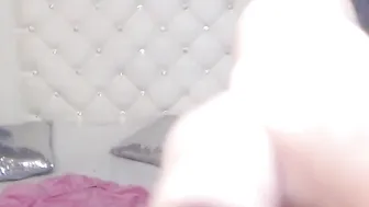 lady_sansa  Masturbation Through Pants