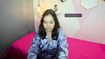 ashley_evans202 red-haired trash pretty jerks off pussy