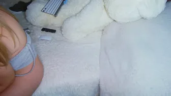 patry333 slim confused gently squeezes vagina