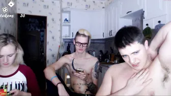 mad_temple spread her legs and caresses herself