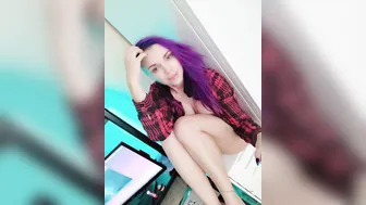 Octokuro onlyfans 20-01-28 12398167 Foot fun while rendering a 3d scene 1088x1440