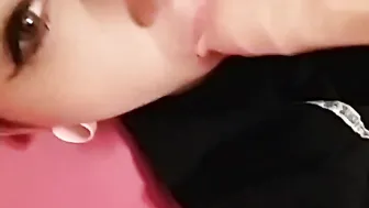 Kittysnsfw_Squirting-slut-soaks-bed