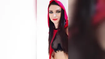 Lina Arian Joy onlyfans Gothic Little Red Riding Hood