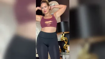 missroxanarae-04-01-2020-17918977-Just got home from the gym What are you guys doin