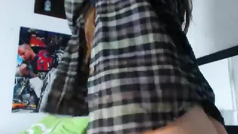 kymgomez  sweet teen on chaturbate show