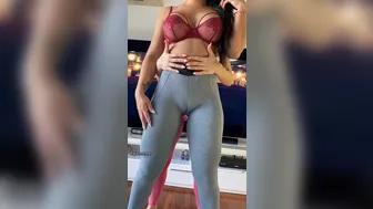 gianasnow 16 01 2020 126764872 My kitty is super tight while I dancing with my friend