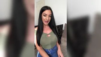 taramay69 31 10 2018 3630063 Here it is excuse my zip being undone I didn t realise ti