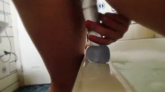 Kittywhite Dildo Tub Ride ManyVids