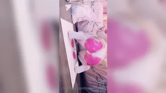 Belle Delphine onlyfans 23 06 2020 Butt Painting (6)