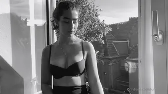 lunasilverx 23 07.2020 A little artsy smoking video I shot. I don t actually