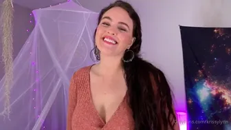 krissylynn 06 08.2020 Hey babes You are going to love the scene we're shootin